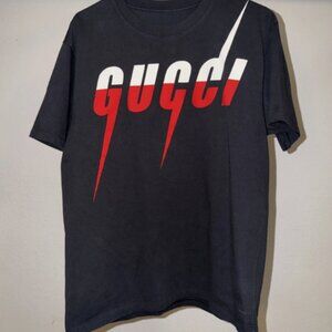 Luxury Gucci Blade Script Logo Black Short Sleeve T-shirt